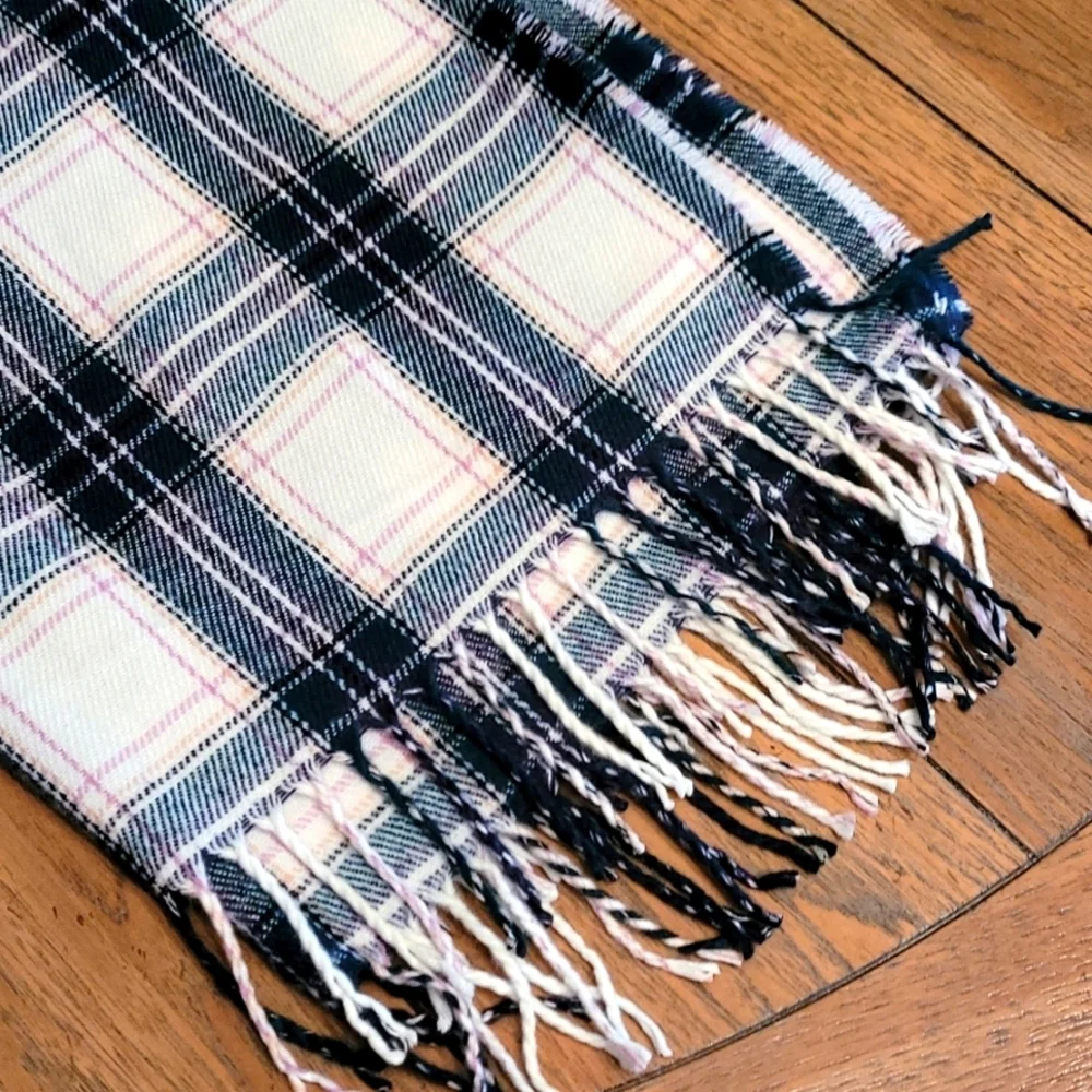 Hunter Green, Ivory & Light Pink Scarf/Wrap